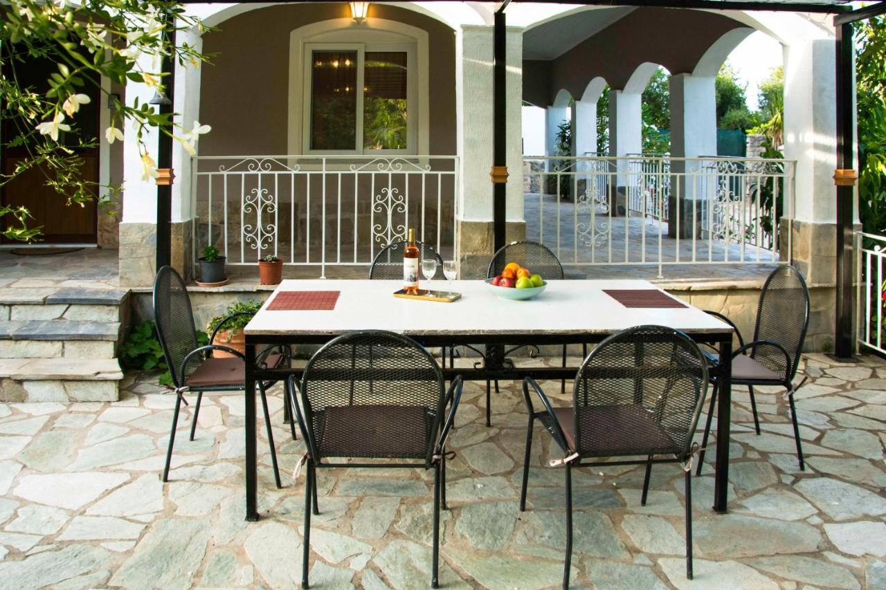 Villa Eros Vatos Luaran gambar